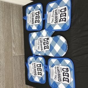 Cold Drinks Good Eats and Barbeque flame resistant hotpad set with oven mit
